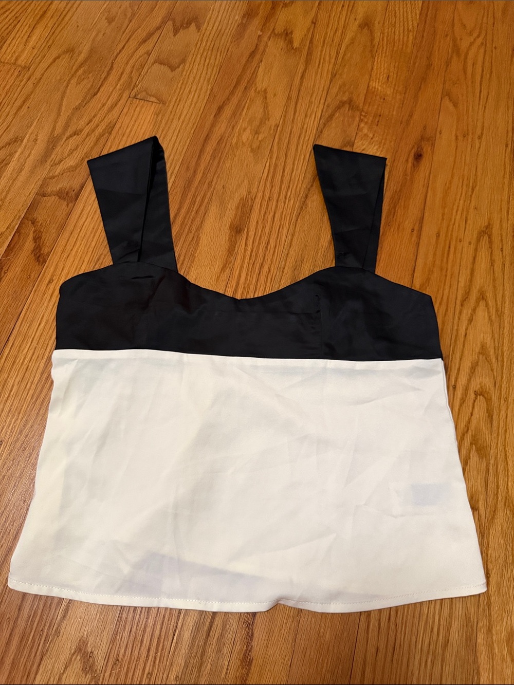 Cider Two-Tone Black and White Sleeveless Crop Top